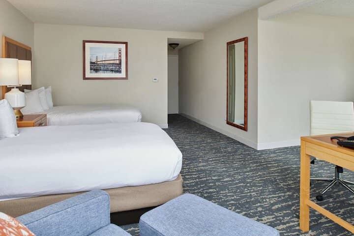 Room 13 of 110